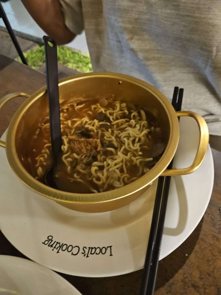 Ramyeon Meokgo Galae